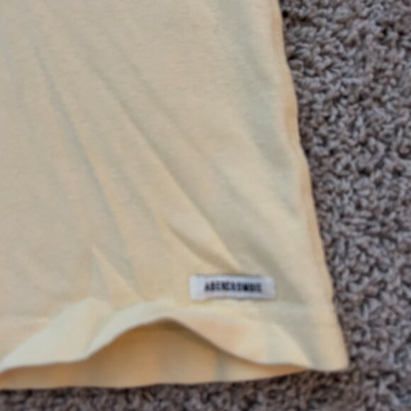 Abercrombie & Fitch Womens T-Shirt - Picture 2 of 3